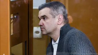 Никулинский районный суд Москвы назначил Алексею Тайчеру 11 лет лишения свободы и штраф 2 млн рублей по делу о многомиллионных хищениях у структур РЖД через фиктивные займы и сделки с активами.
