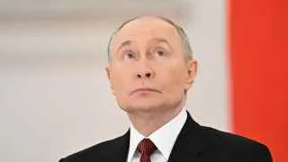 Владимир Путин на форуме «Малая родина — сила России» заявил, что, как во время Великой Отечественной войны, вся страна должна работать на фронт, пообещал достижение целей военной кампании на Украине и продолжение создания «зоны безопасности» на границе, а эксперты предупреждают о подготовке к новой волне частичной мобилизации.