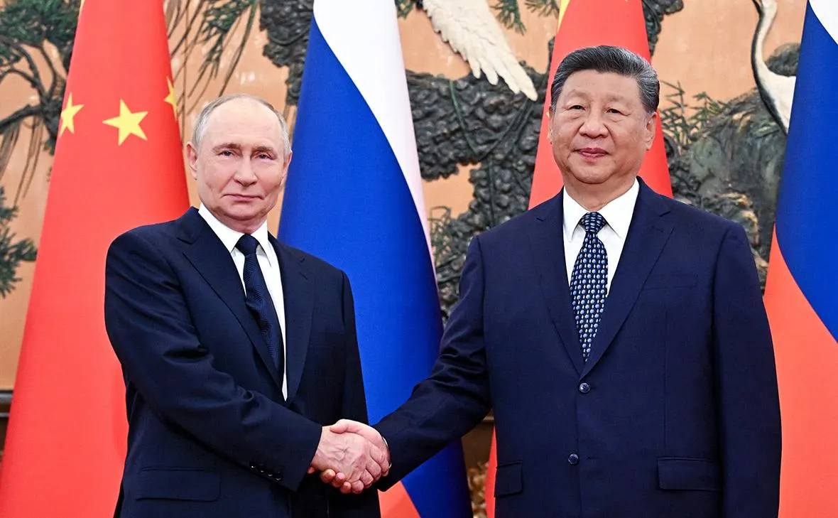 Китайские источники сообщают, что визит президента РФ запланирован на 20 мая; это рабочая поездка без парадов и торжественных приёмов. Отмечают, что в одном месяце Китай впервые примет лидеров США и России вне многостороннего контекста.