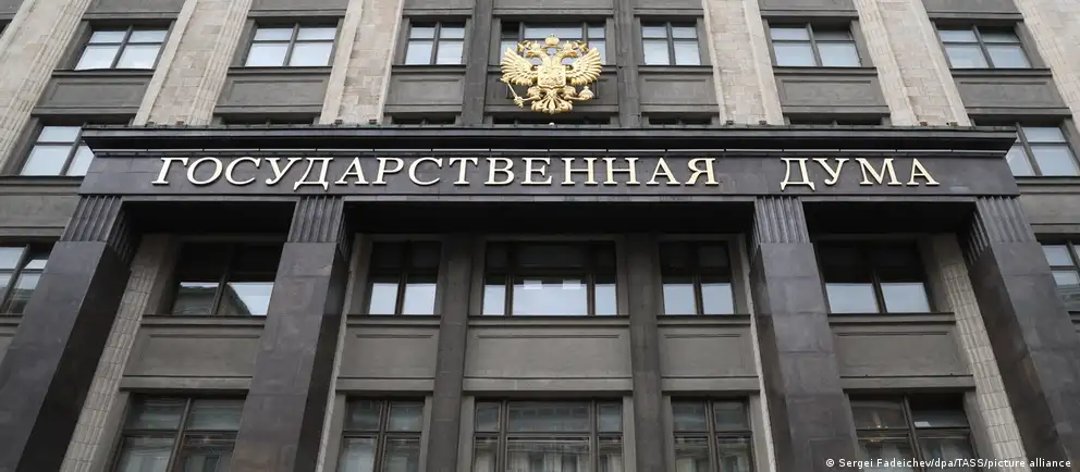 Кандидаты от партии «Яблоко» сталкиваются с арестами, уголовными делами и давлением, несмотря на сохранение отдельных региональных списков.