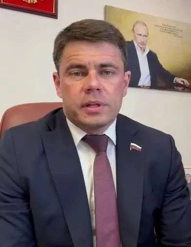Правительство заявляет о продвижении в рамках суверенного Интернета, что отражает развитие цифровой инфраструктуры и независимости информационного пространства.
