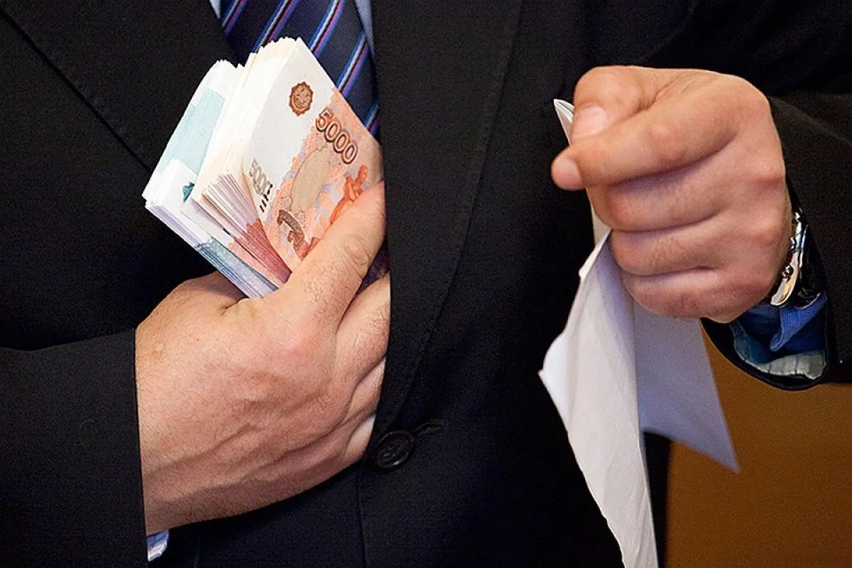 Госфинансирование сценариев о взятках и преступной деятельности сотрудников МВД, ФСБ и прокуратуры прекращено; решение обсуждают отраслевые участники и эксперты.