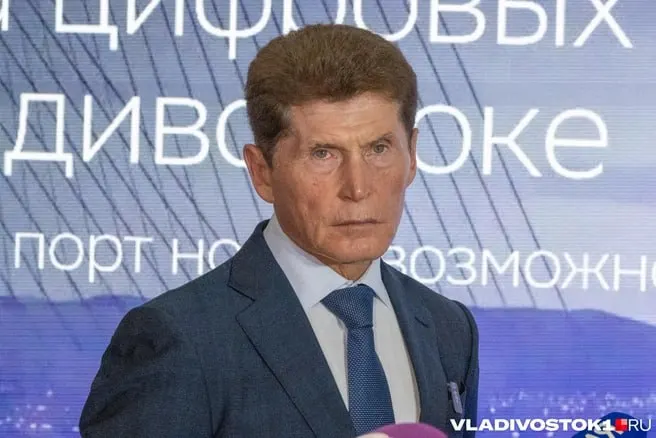 Голосование прошло открыто; кандидатура губернатора Приморья на пост полпреда президента в ДФО утверждена единогласно.