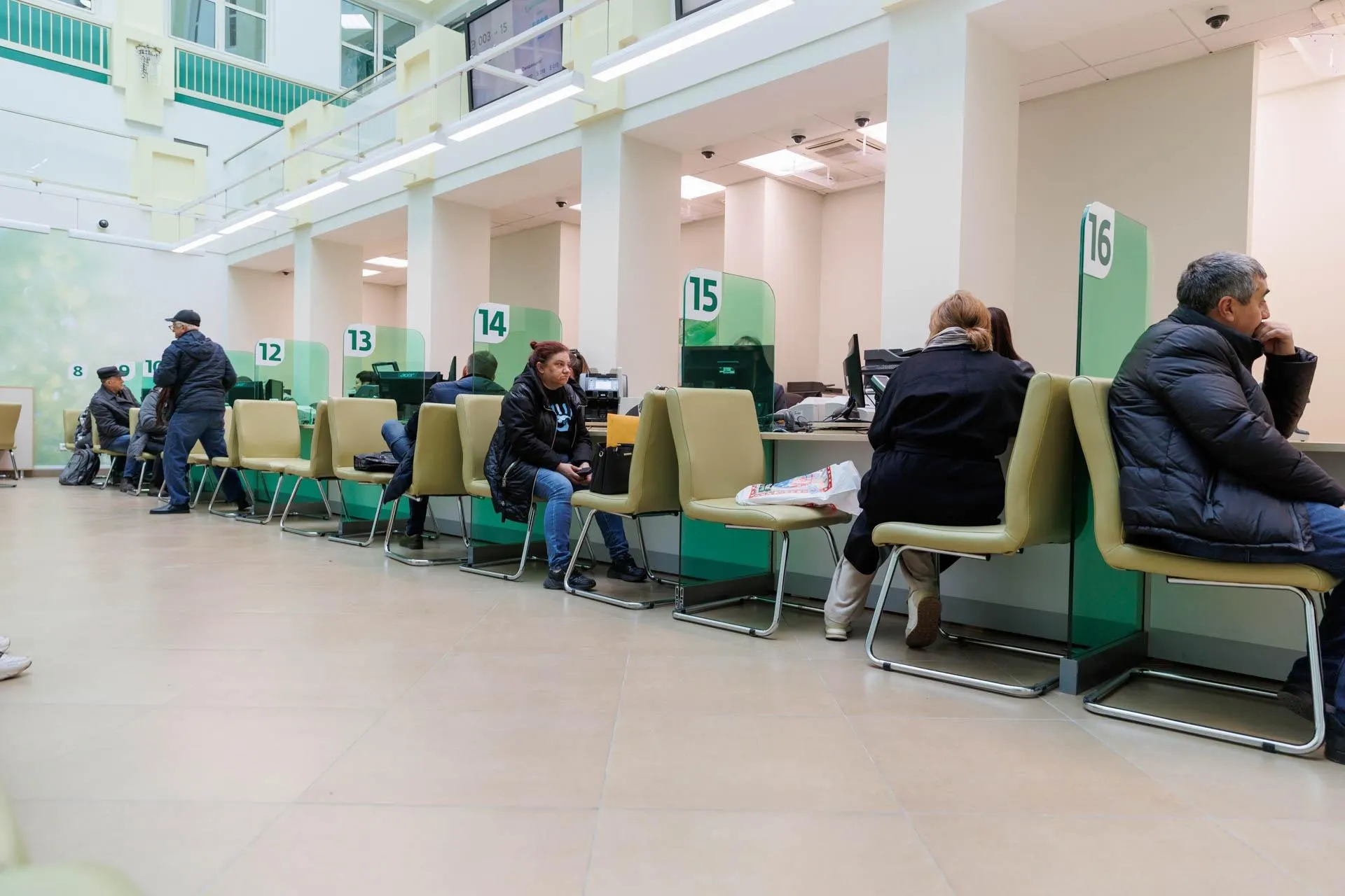 Разбираемся, какие риски несет возможный дефолт и какие последствия это может иметь для населения.