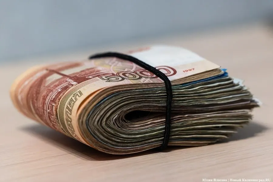 По данным Банка России, объем кредитования физлиц в регионе достиг 212,8 млрд рублей с сентября 2025 по август 2026 года, что на 24% выше прошлогоднего уровня. Рост связывают с понижением ключевой ставки до 14%.