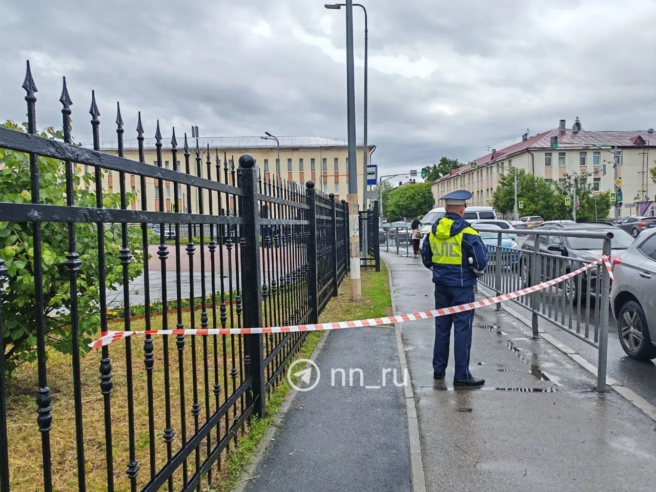 Над Нижегородской областью были сбиты несколько беспилотников. По словам губернатора Глеба Никитина, в Нижнем Новгороде повреждено здание областного суда, пострадавших, по предварительным данным, нет.