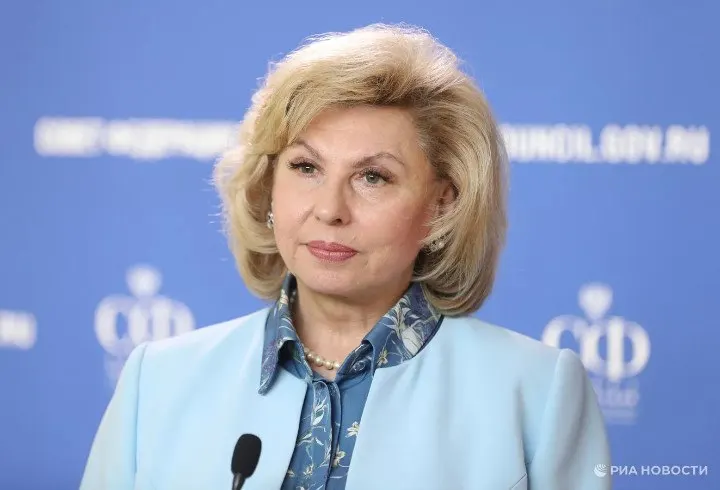 Татьяна Москалькова уходит после двух пятилетних сроков. Сегодня депутаты рассмотрят кандидатуры на пост омбудсмена — среди претендентов называются Яна Лантратова, Артем Прокофьев и Иван Сухарев.