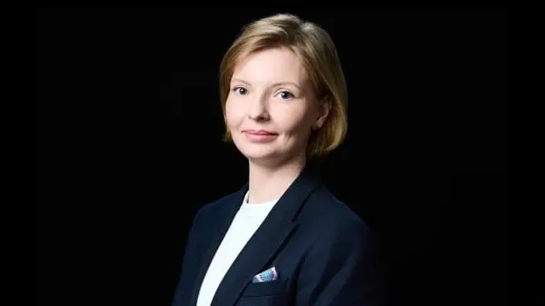 С 1 сентября администраторы доменов в зонах .ru, .рф и .su обязаны будут подтверждать личность через портал «Госуслуги». Новые правила меняют подход к управлению цифровыми активами и требуют от компаний пересмотра процедур владения и учёта доменов.
