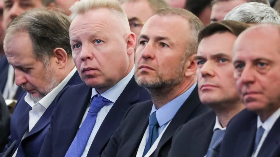 Российское бизнес‑объединение предложило не публиковать в интернете судебные акты и сведения об участниках дел по исковым требованиям о компенсации убытков от санкций; инициативу обсуждают в администрации президента и профильных ведомствах.