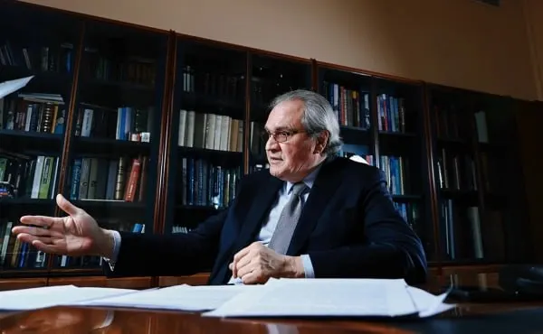 Валерий Фадеев заявил, что после признания иностранных вузов нежелательными «нельзя вести с ними дела и лучше там не учиться», однако изучение их научных работ остаётся возможным; учёным при сомнениях рекомендовано обращаться в ФСБ.