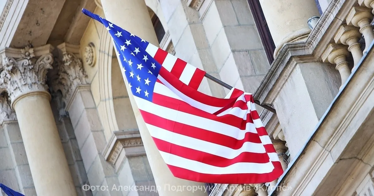 Президент США сообщил о прекращении морской блокады Ирана и анонсировал подписание соглашения 19 июня; иранский замминистра подтвердил меморандум, а российская авиация ввела временные ограничения на рейсы в Иран.