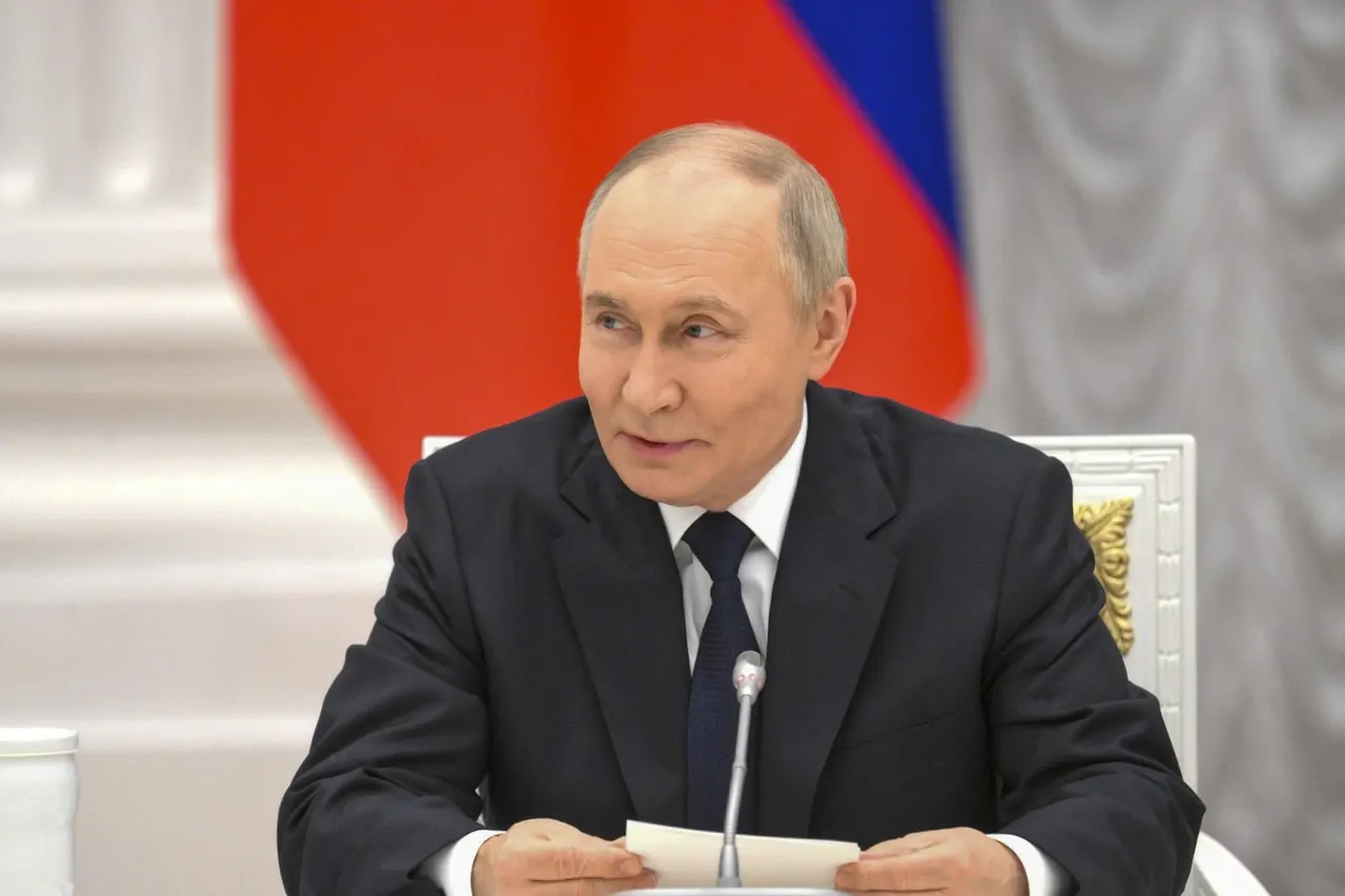 Во время общения с журналистами президент заявил, что Россия обладает всеми необходимыми возможностями для защиты Калининградской области после заявлений литовского министра иностранных дел.
