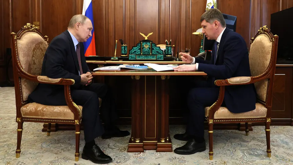 Президент поручил запустить рост инвестиций, но чиновники признают: бюджетная экономия, высокие ставки, потеря доверия бизнеса и последствия войны сдерживают вложения.