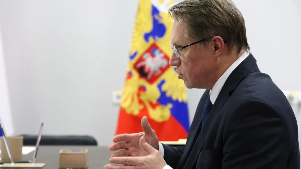 Министр здравоохранения сообщил, что в этом году большинство ординаторов проходит обучение по целевым договорам для конкретных медицинских организаций; также он назвал темпы роста приёма и напомнил о законе об обязательной отработке выпускников.