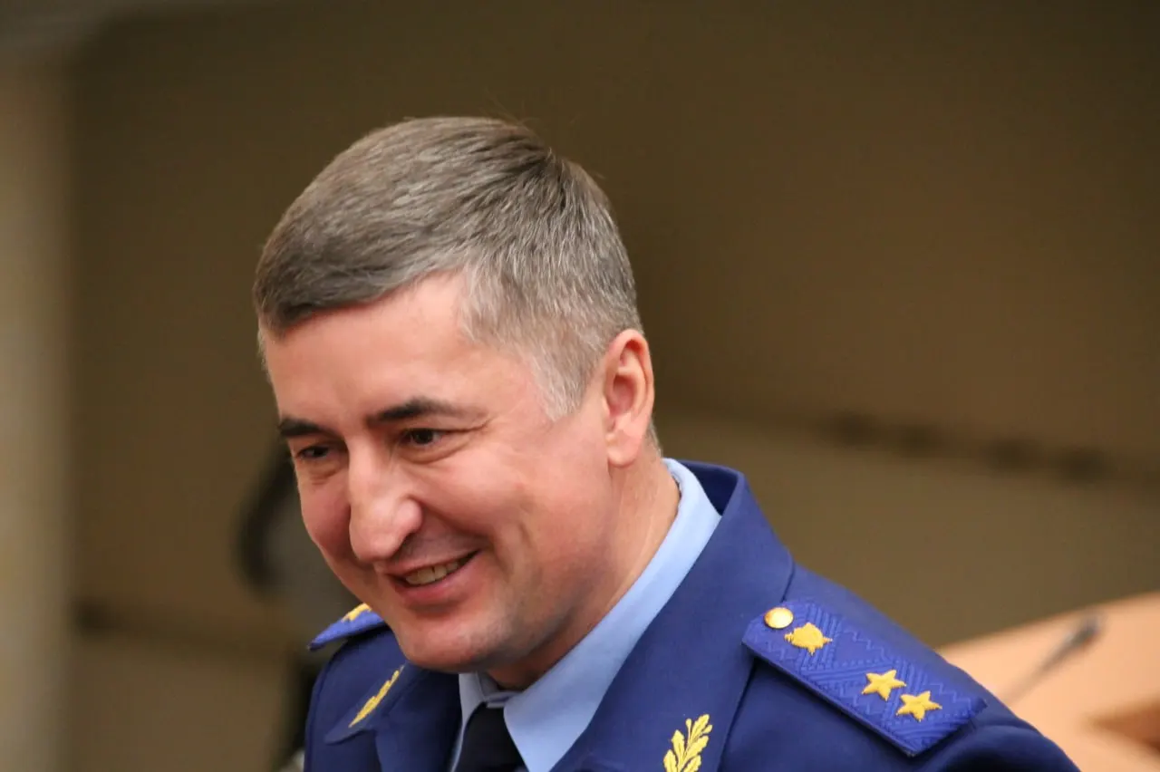 Сергея Филипенко перевели на должность прокурора Воронежской области на пятилетний срок, Роман Пантелеев назначен прокурором Саратовской области. Указ вступил в силу 28 июня.