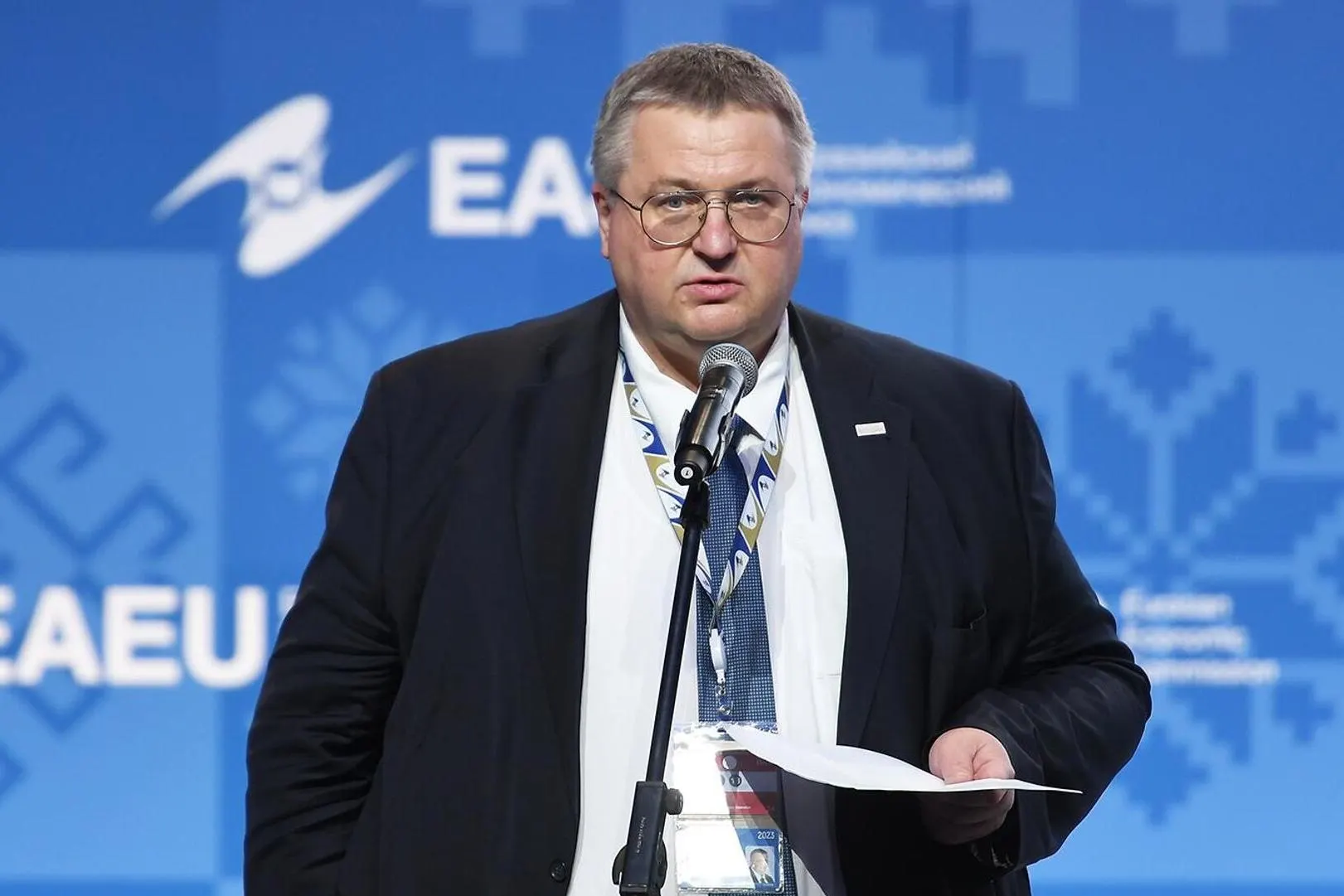 Вице‑премьер заявил, что договор о ЕАЭС не содержит процедуры приостановки или исключения членов, поэтому до декабря будет изучен правовой механизм возможной приостановки членства Армении. Решения могут зависеть от итогов парламентских выборов в Армении.
