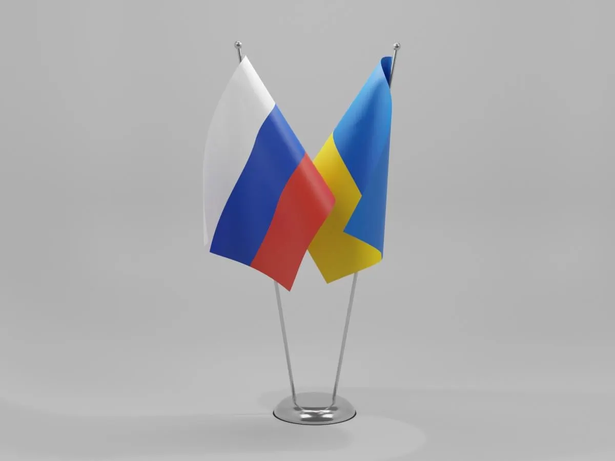 Российские переговорщики требуют радикальных уступок, поэтому реальные мирные переговоры в ближайшее время маловероятны. Между тем кампания ударов по энергетической инфраструктуре РФ вызвала беспрецедентный топливный кризис и заставила регионы вводить ограничения на продажу топлива.