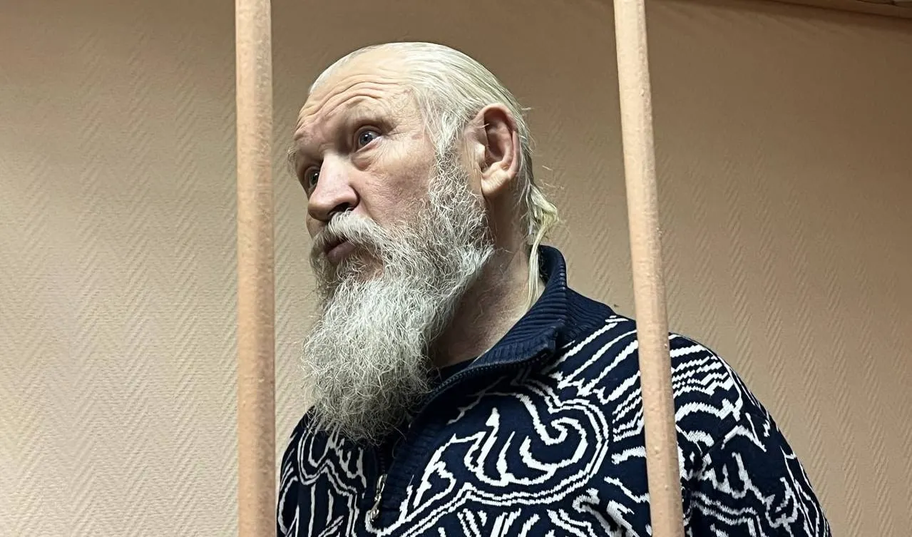 В обновлённый перечень включён бывший депутат Госдумы, связанный с тамбовской ОПГ и осуждённый за соучастие в убийстве Галины Старовойтовой.