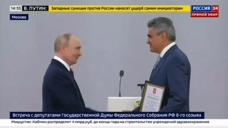 Глава партии «Новые люди» на церемонии в Кремле заявил, что работа продолжится до победы в специальной военной операции и поблагодарил президента за высокую оценку.