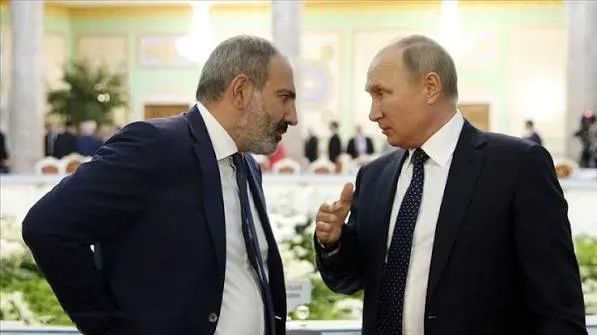 Премьер Армении заявил, что введённые ограничения противоречат армяно‑российским соглашениям и нормам ЕАЭС, и попросил принять меры; в разговоре также поднимался вопрос возможного референдума о внешнеполитическом выборе страны.