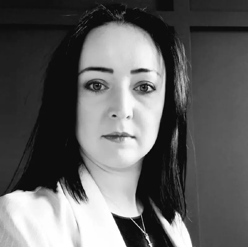 Конституционный суд признал, что совершеннолетние дети имеют право требовать лишения родительских прав родителей, если те применяли к ним насилие в детстве. Решение учитывает не только имущественные последствия, но и необходимость защиты достоинства потерпевших.