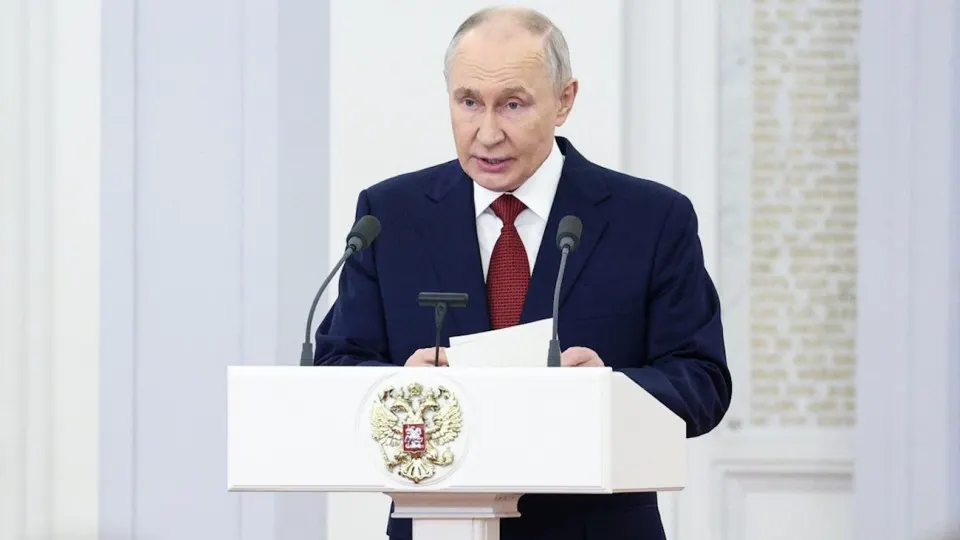 Президент объявил о приоритете обороны при формировании бюджета на 2027–2029 годы. Ожидается перераспределение средств, рост военных трат и увеличение дефицита, что повлияет на финансирование соцсферы и гражданских программ.