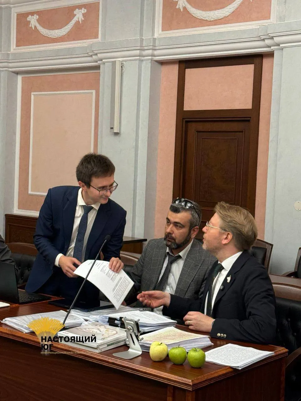 На заседании Верховного суда представитель ЦИК заявил о нарушениях «Яблока» и нарушении условий соглашения с OpenAI; решение суда может повлиять на бюллетень.