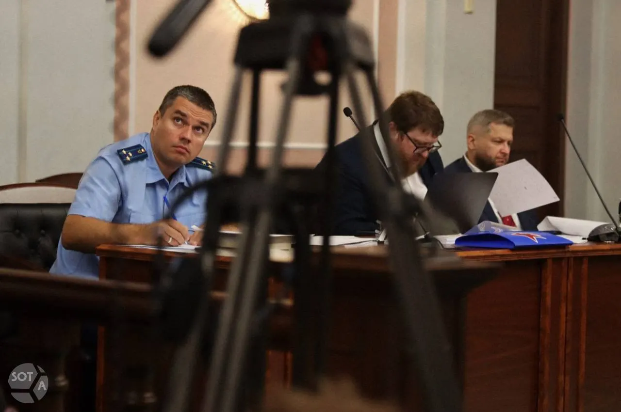 Прокурор заявил об основаниях для удовлетворения иска и обсудил вопросы иностранного финансирования и запрета на такие пожертвования.