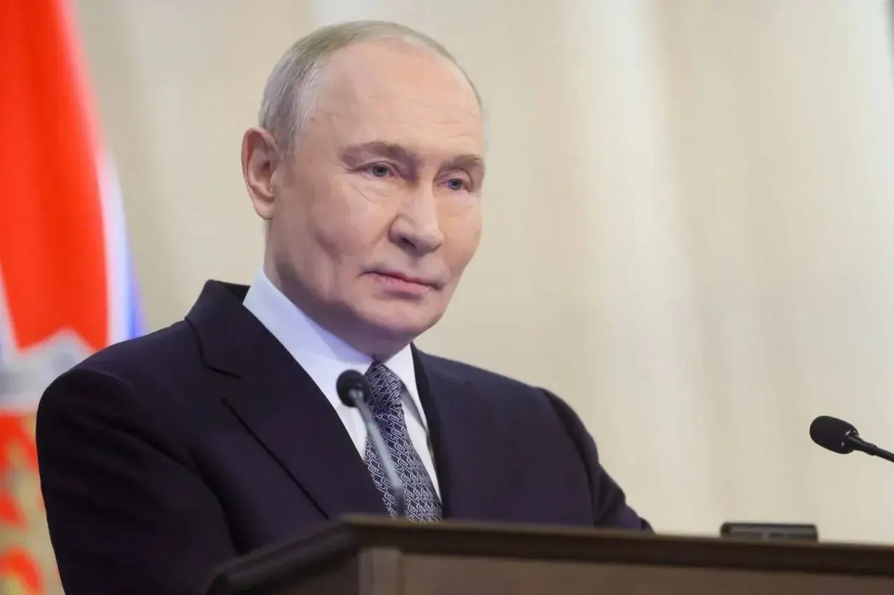 Президент поздравил личный состав и ветеранов ВДВ, отметив их решительные действия и героизм в ходе специальной военной операции и выразив уверенность в их вкладе в обороноспособность страны.